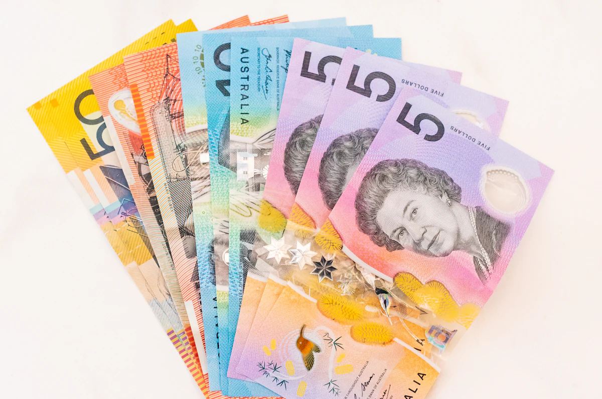 How much do mining and FIFO workers earn in Australia?