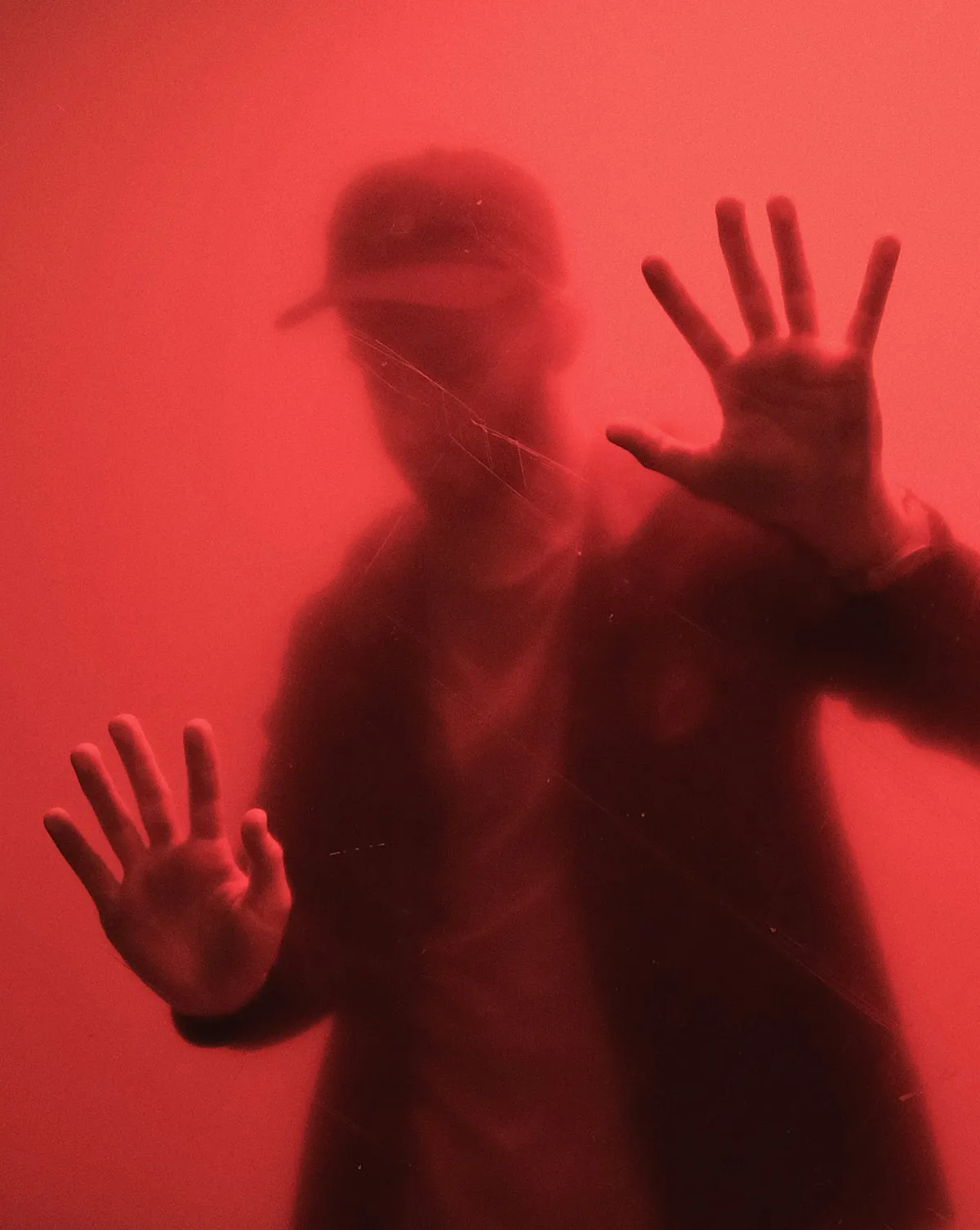 Static guard monitoring building entrance