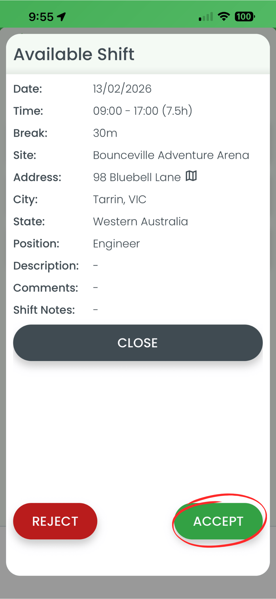 Screenshot showing Accept and Reject buttons for shift confirmation in RosterElf app