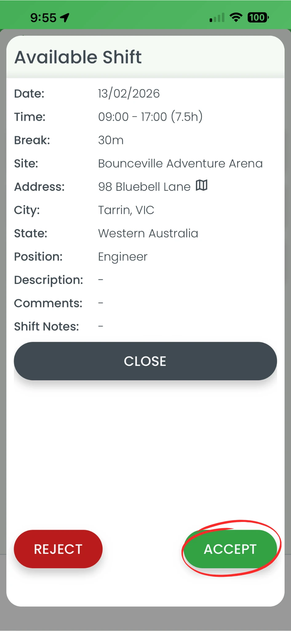 Screenshot showing Accept and Reject buttons for shift confirmation in RosterElf app