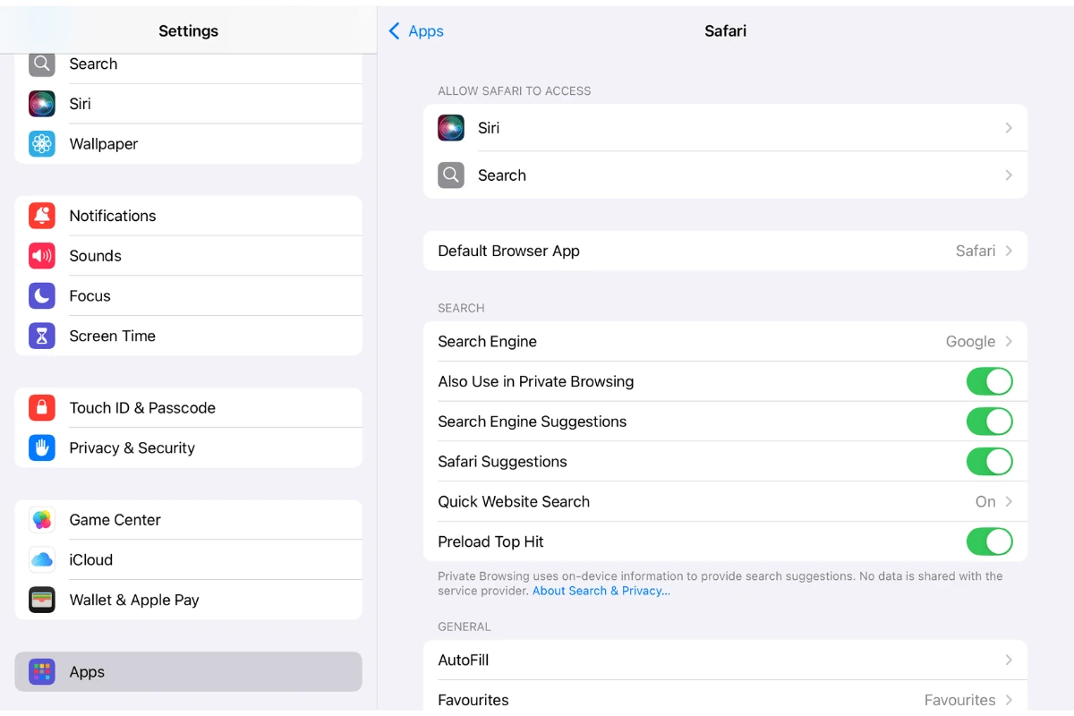 Screenshot of the Apps list with Safari highlighted
