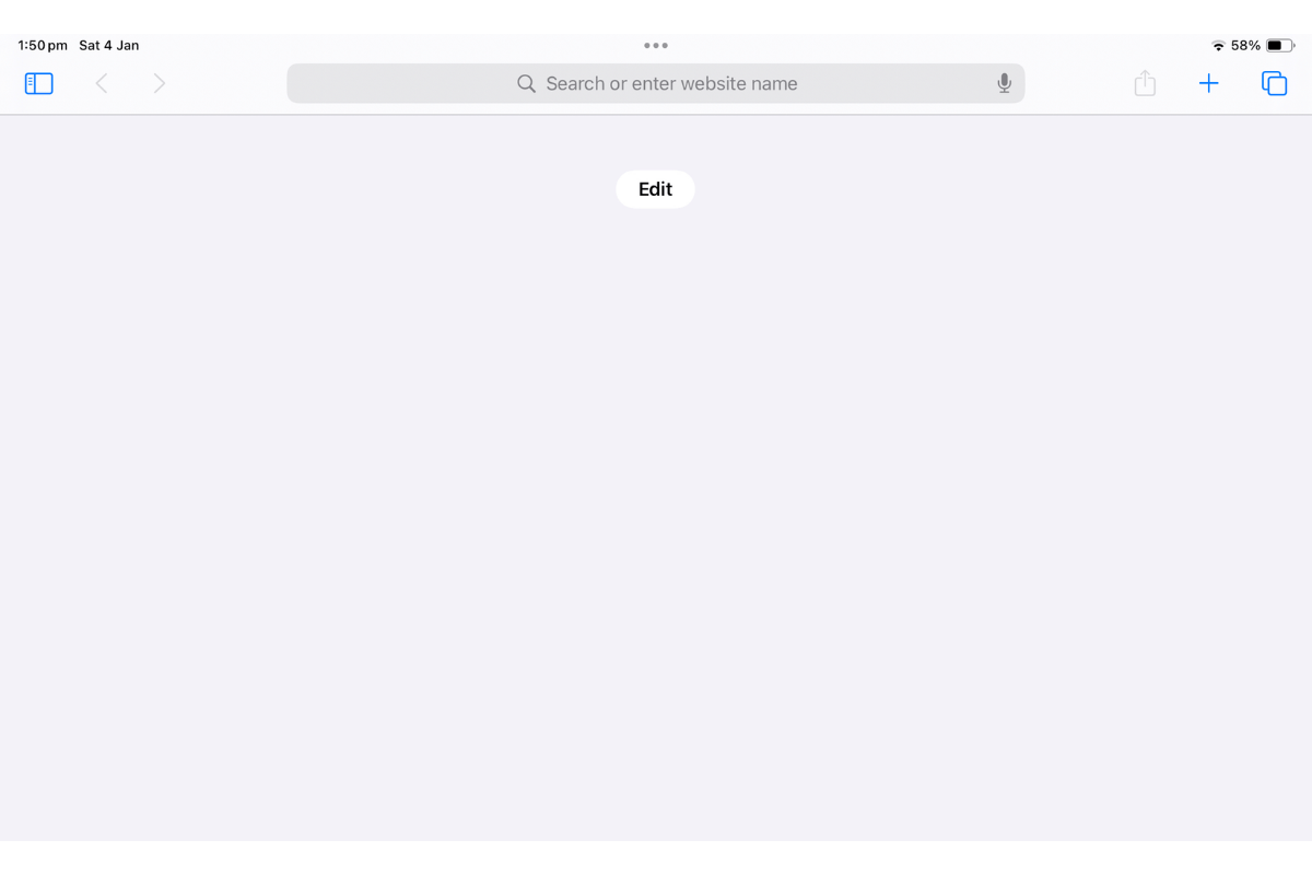 Screenshot showing the Safari icon on an iPad home screen